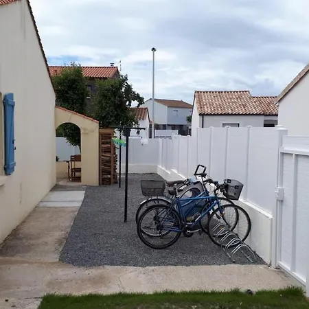 Penzion La Julaumaga, Maison De Famille Quartier Pironniere 4*