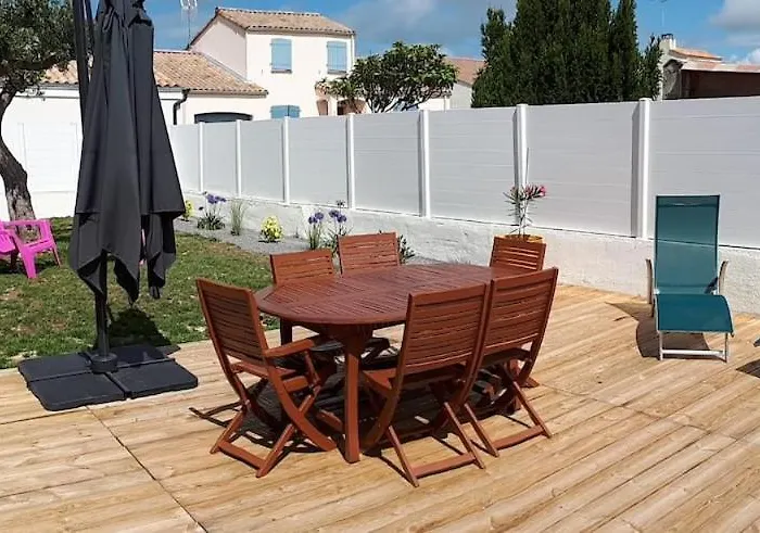 Penzion La Julaumaga, Maison De Famille Quartier Pironniere Les Sables-dʼOlonne