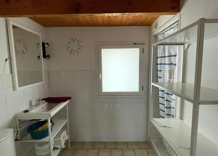 La Julaumaga, Maison De Famille Quartier Pironniere Penzion 4*