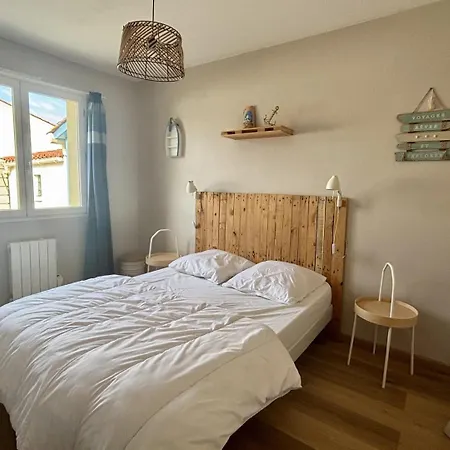 La Julaumaga, Maison De Famille Quartier Pironniere Гостевой дом 4*