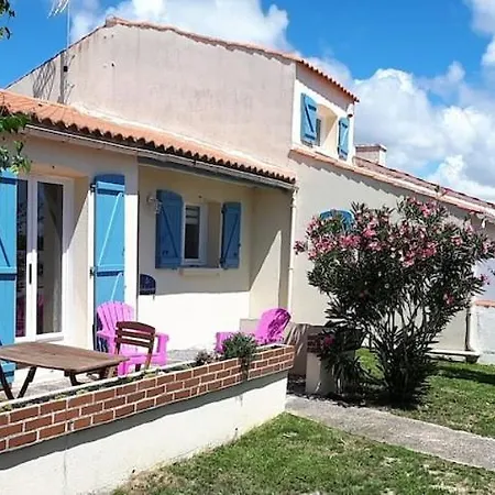 La Julaumaga, Maison De Famille Quartier Pironniere
