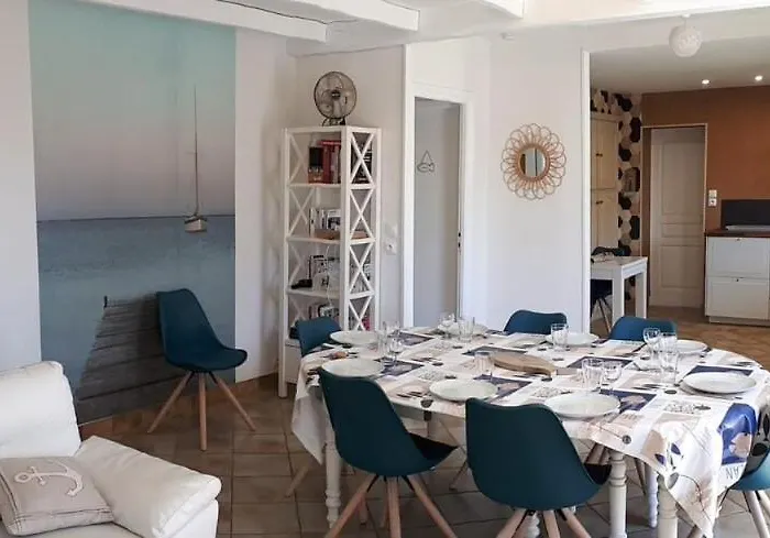 Maison d'hôtes La Julaumaga, Maison De Famille Quartier Pironniere